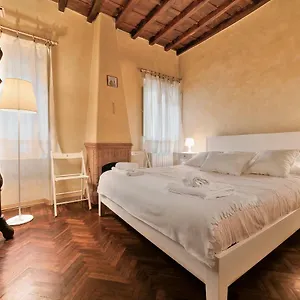 Wine Trebbiano Apartment