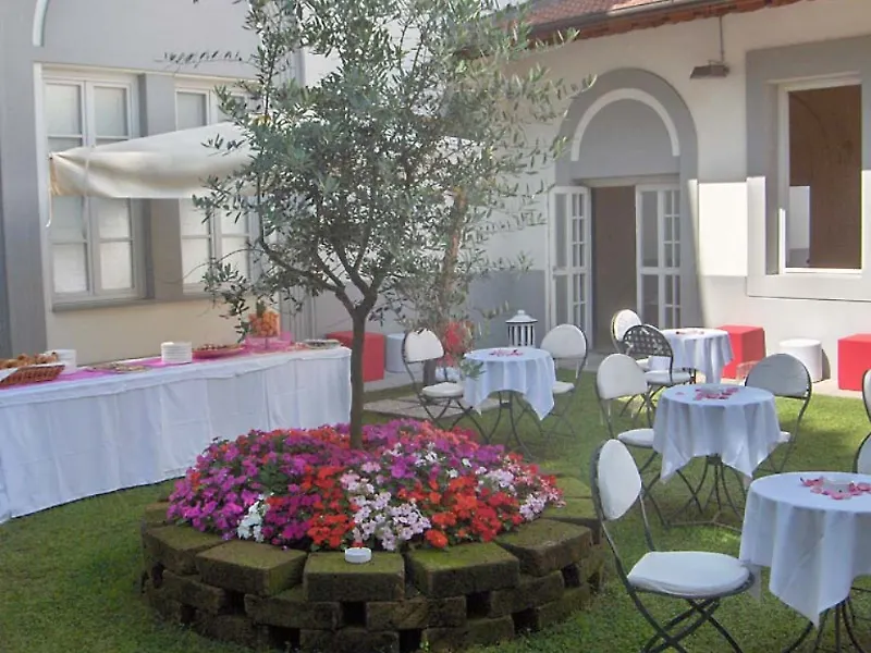 Una Hotels Vittoria Firenze 4*, Florence
